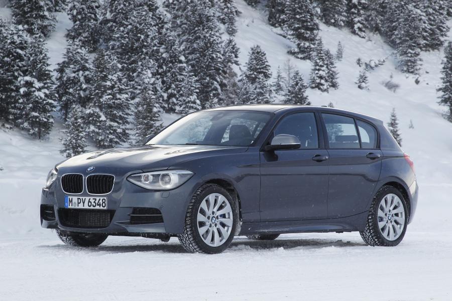  BMW M135i xDrive 5-Door (F20) 2012 года  (фото 1 из 35)